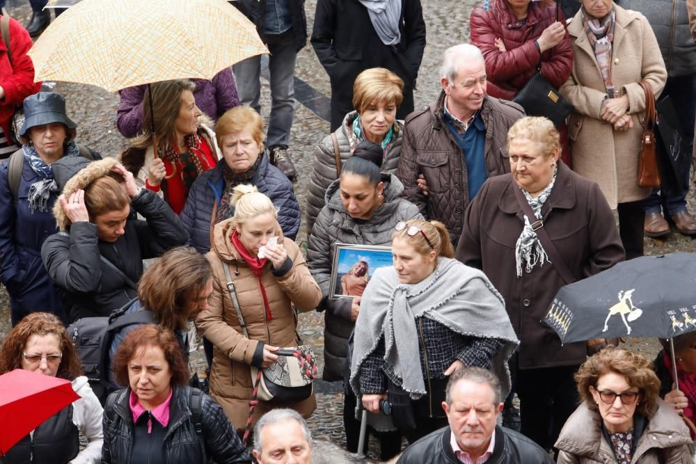 Emotivo minuto de silencio en Gijón por Paz Fernández