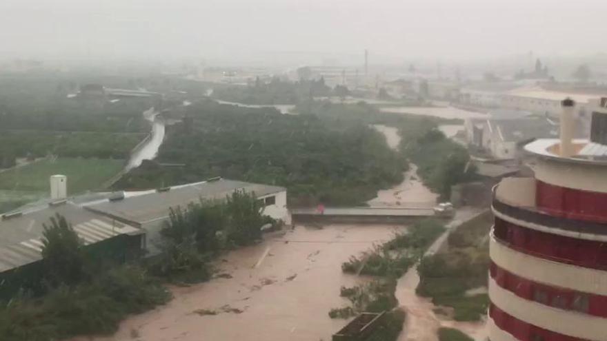 El río Vaca a su paso por Tavernes de la Valldigna