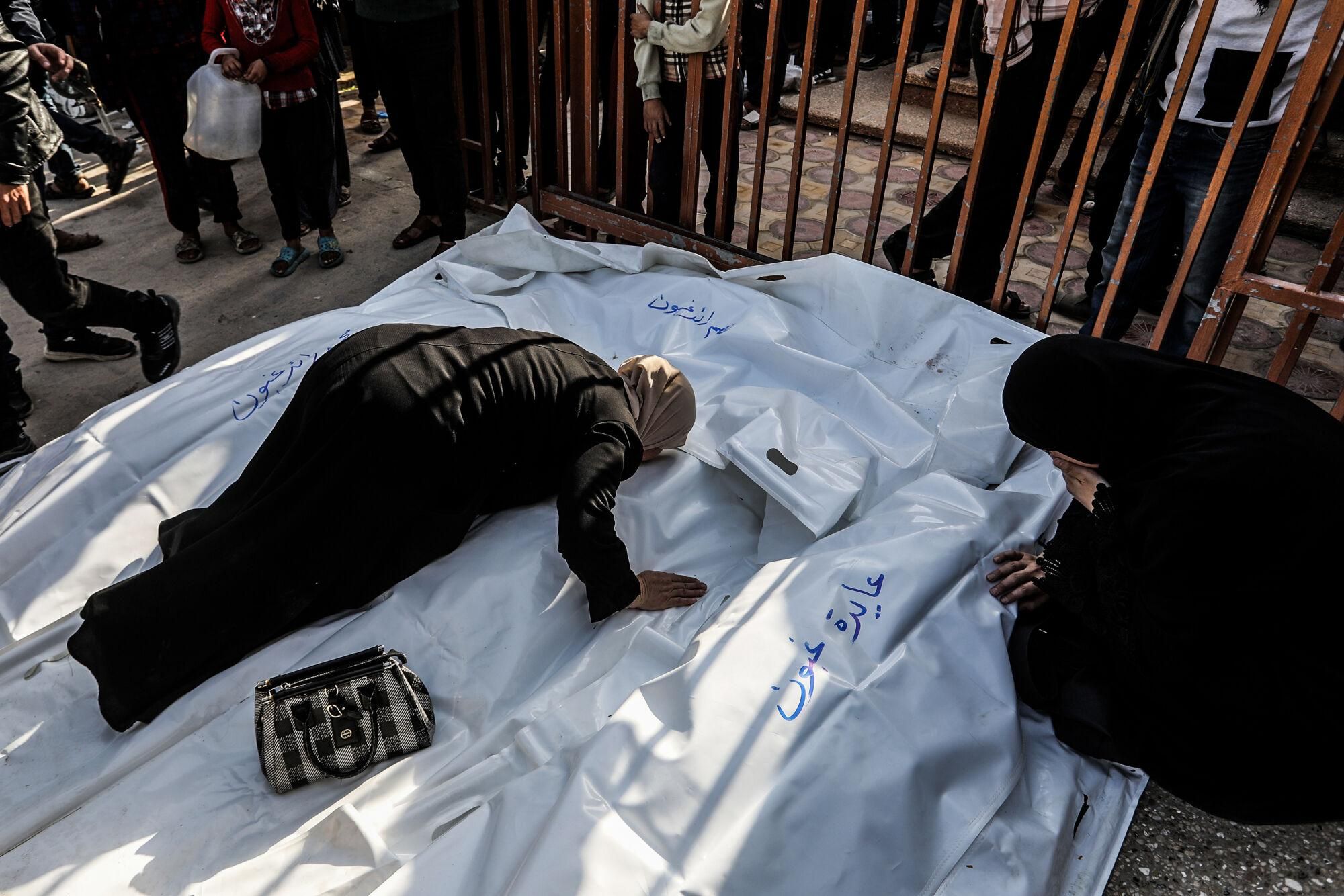 El ataque con el que Israel ha roto la tregua en Gaza, en imágenes.