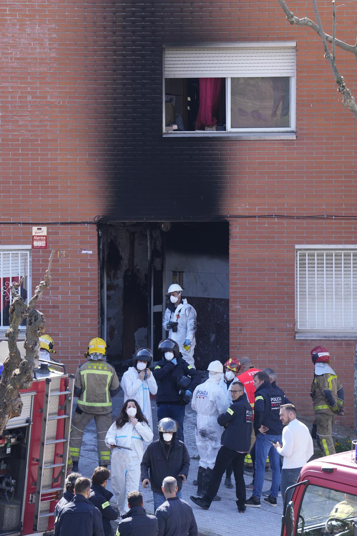 Tres muertos en el incendio de un edificio en Rubí