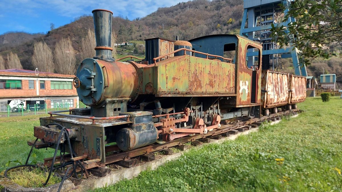 La locomotora, antes de ser trasladada a Talleres Santa Ana.