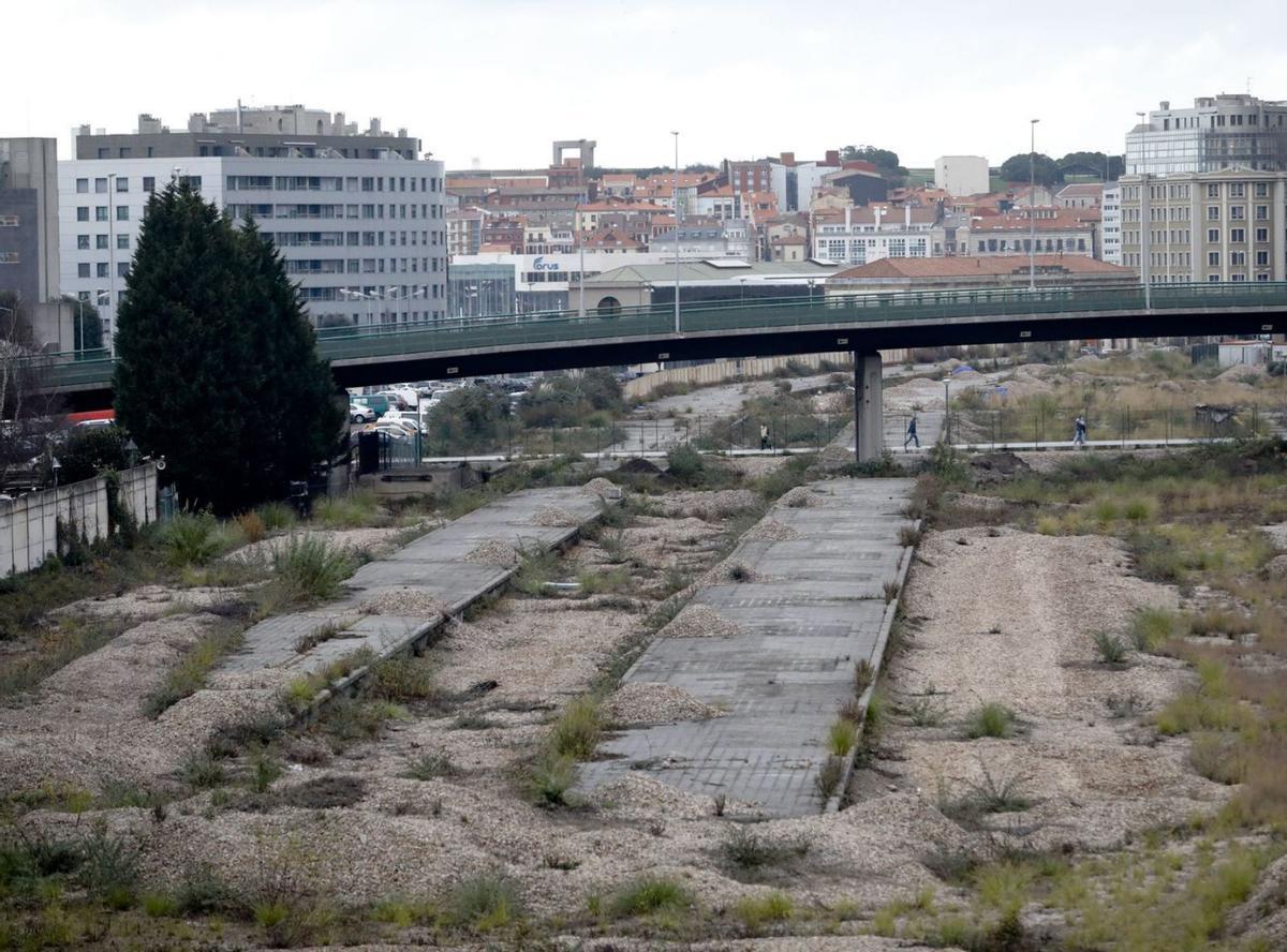 Entorno de Moreda donde se ubicará la estación intermodal, con el Museo del Ferrocarril al fondo. | Marcos León