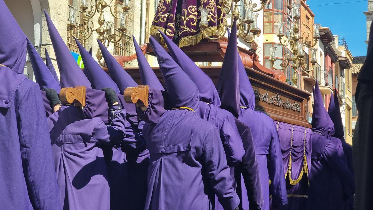 GALERÍA | Toro se rinde ante la procesión de Jesús Nazareno y Ánimas de la Campanilla