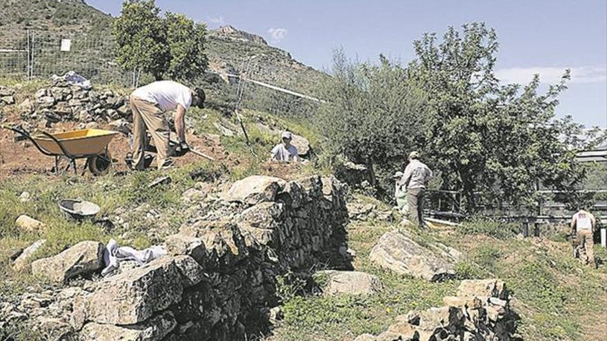 Planean una excavación en el Poblat Íber para analizar los asentamientos