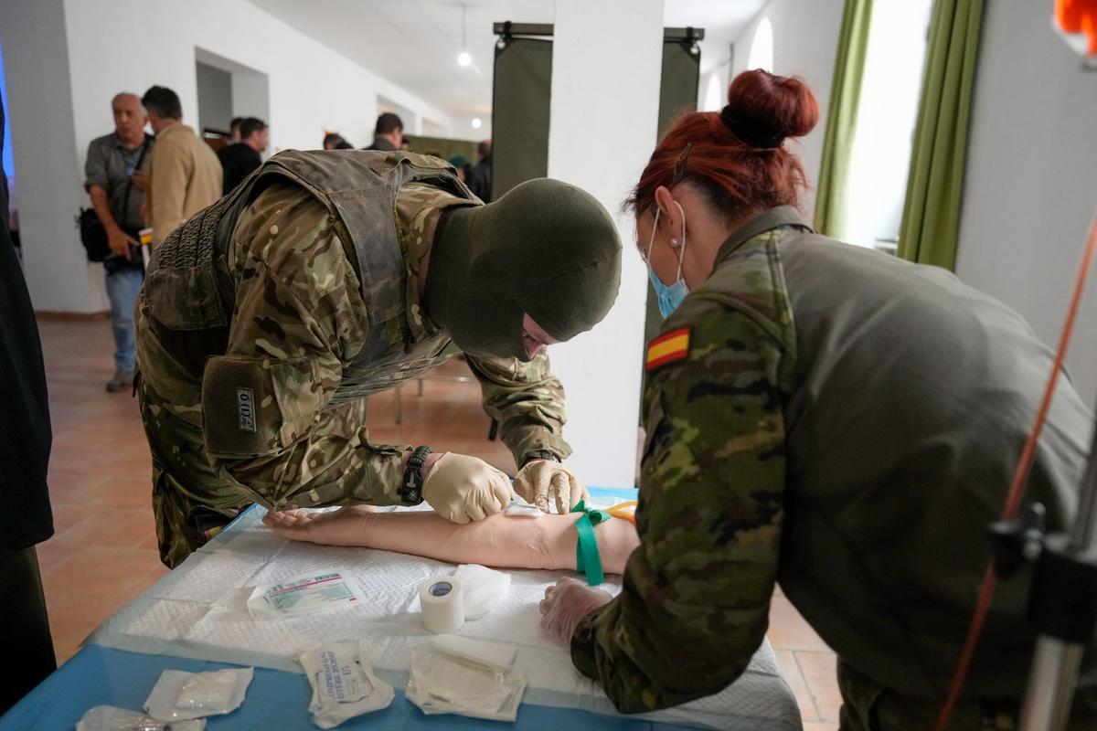 El Ejército de Tierra entrena a militares ucranianos en la Academia de Infantería de Toledo