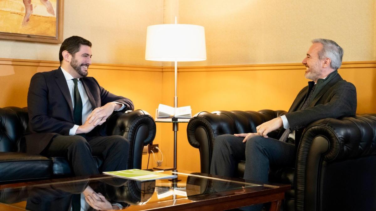 El presidente del Gobierno de Aragón, Jorge Azcón, reunido con Alejandro Nolasco, líder de Vox.