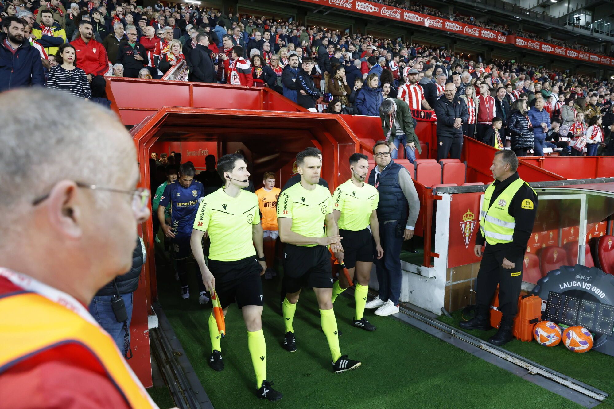 EN IMÁGENES: El Sporting - Tenerife disputado en El Molinón