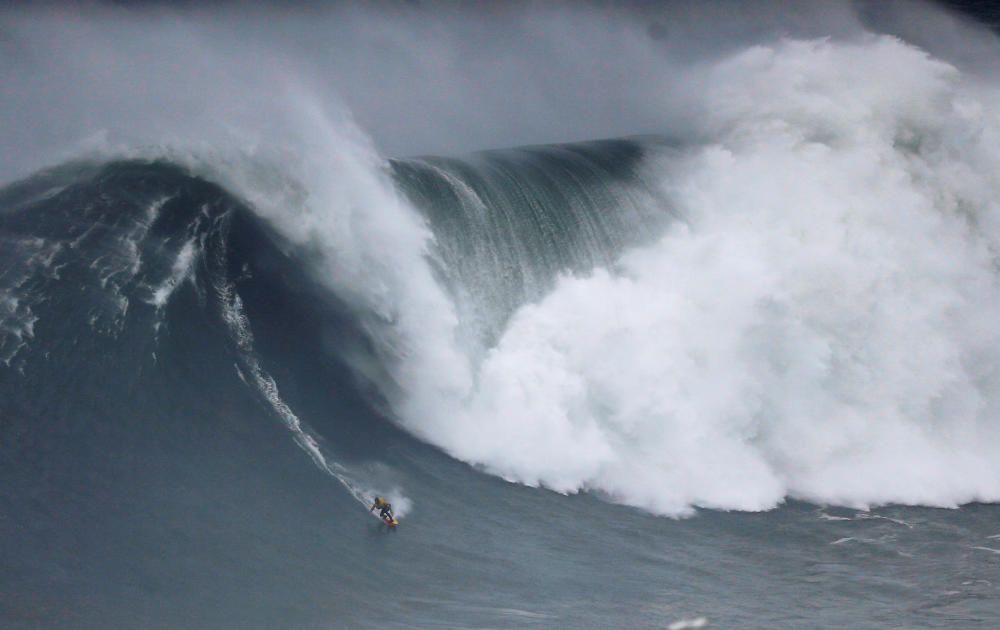 PORTUGAL-SURF/BIGWAVES