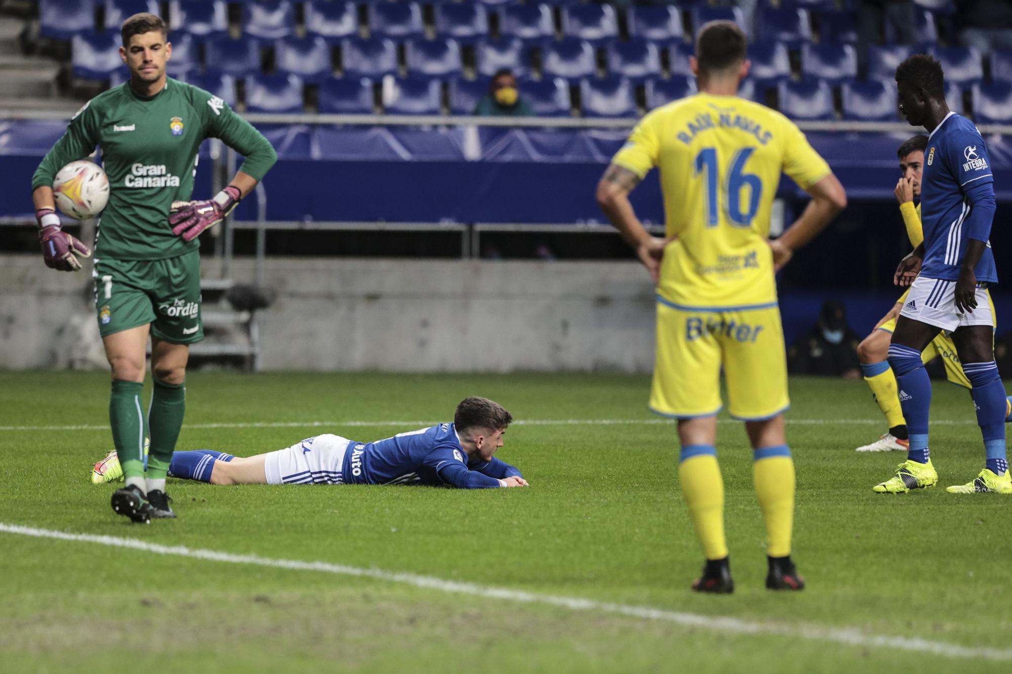 En imágenes: así fue el empate entre el Real Oviedo y Las Palmas