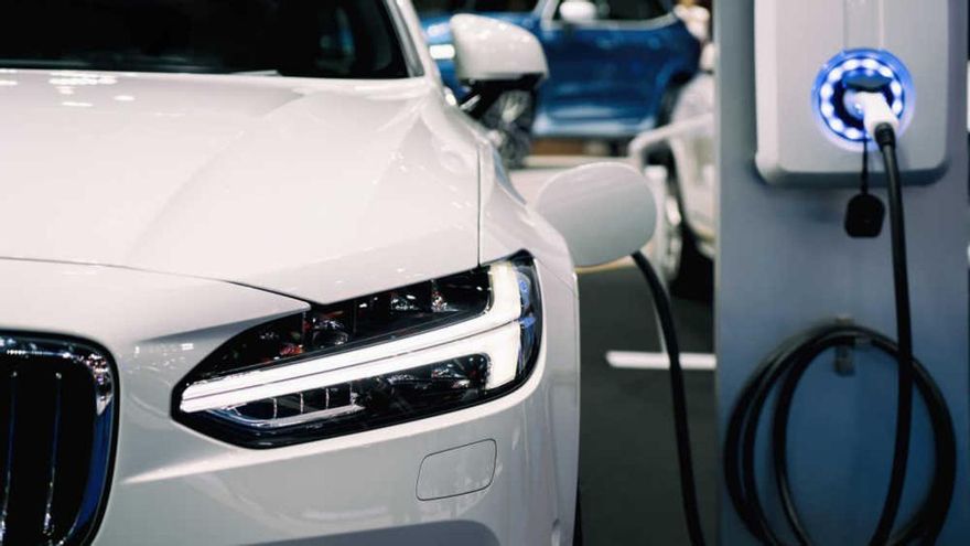 Cómo instalar un cargador para coche eléctrico en tu garaje comunitario sin pedir permiso a la comunidad