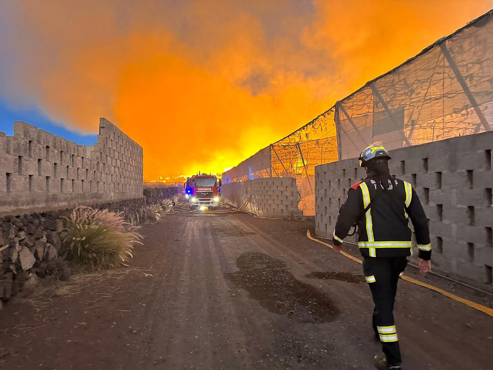 Incendio en una planta de compostaje en Tenerife