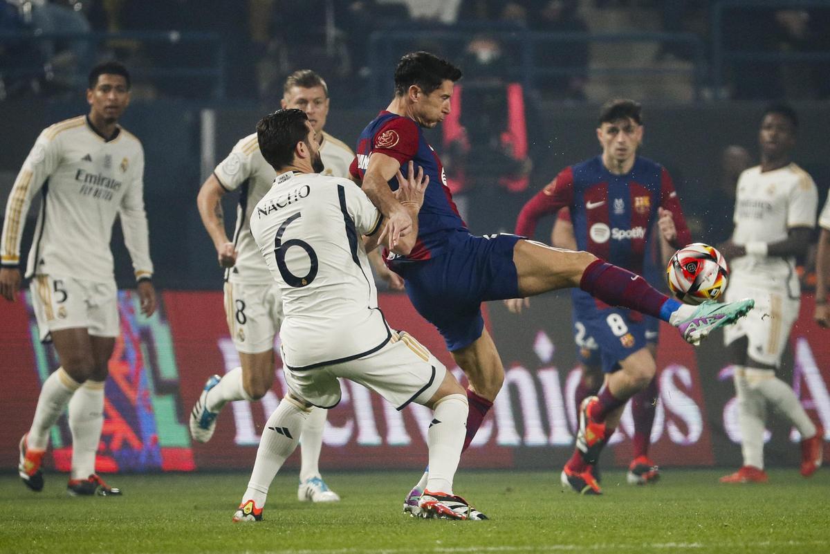 El Real Madrid - Barcelona de la final de la Supercopa, en imágenes