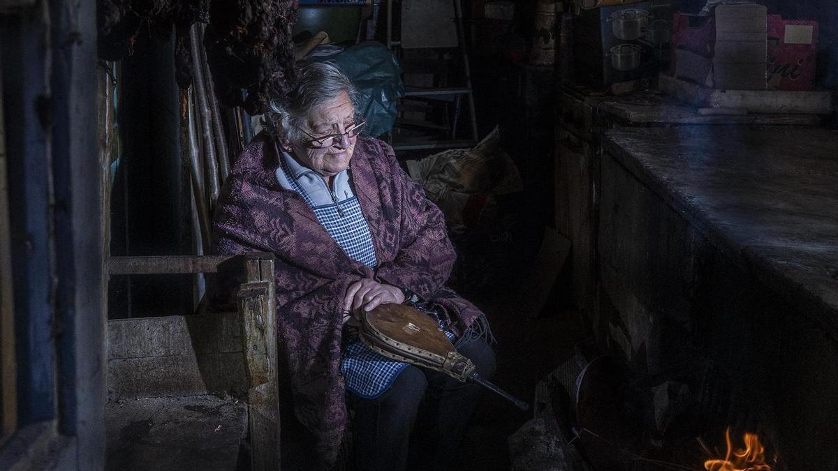"Armandina", de Manuel Ángel Suárez Calvo, obra vencedora del concurso "30 miradas sobre las Cuencas", organizado por LA NUEVA ESPAÑA