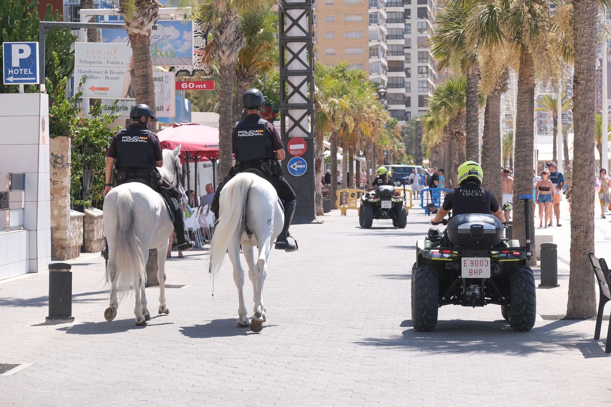 Así ha sido la exposición de medios de la Policía Nacional en Benidorm