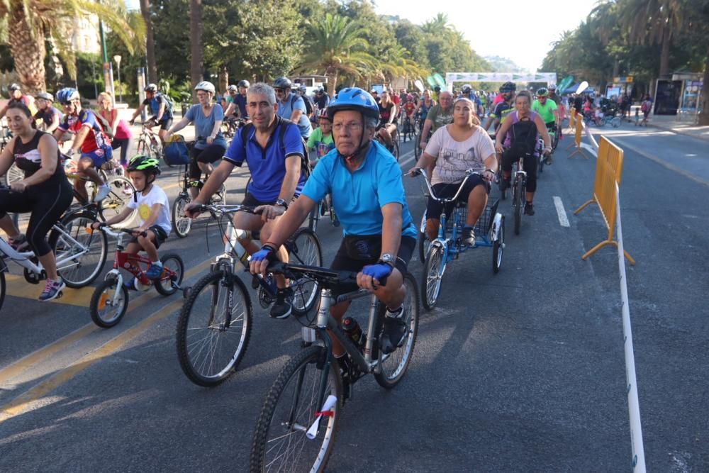 Málaga celebra el Día de la bici