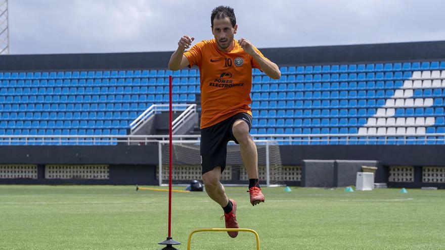 El futbolista de la UD Ibiza Sergio Cirio, ayer en Can Misses.