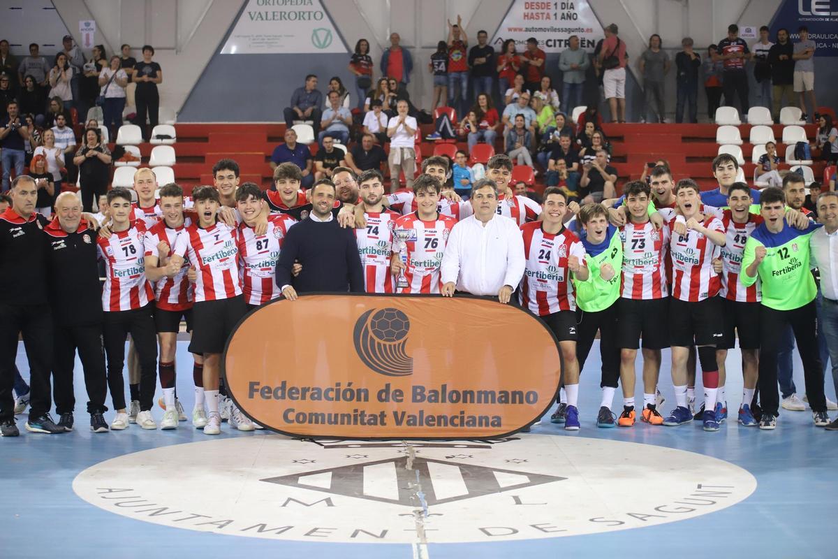 La celebración de los jugadores del Fertiberia Puerto Sagunto.