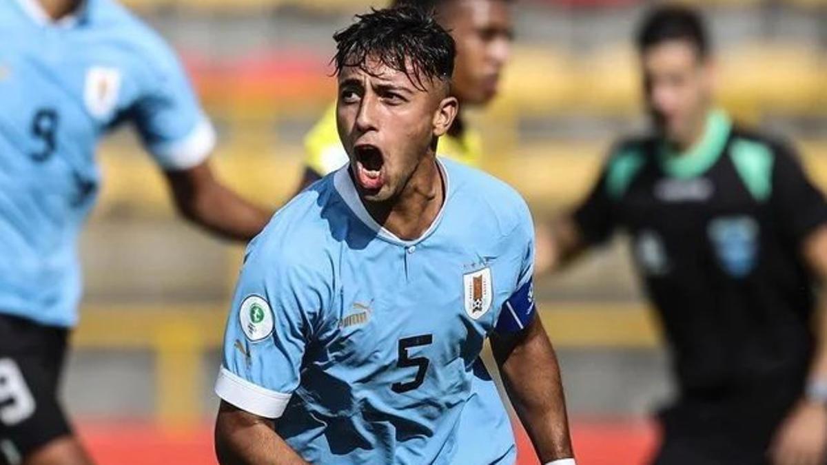 Fabricio Díaz, el mediocentro uruguayo está en la órbita del Barça