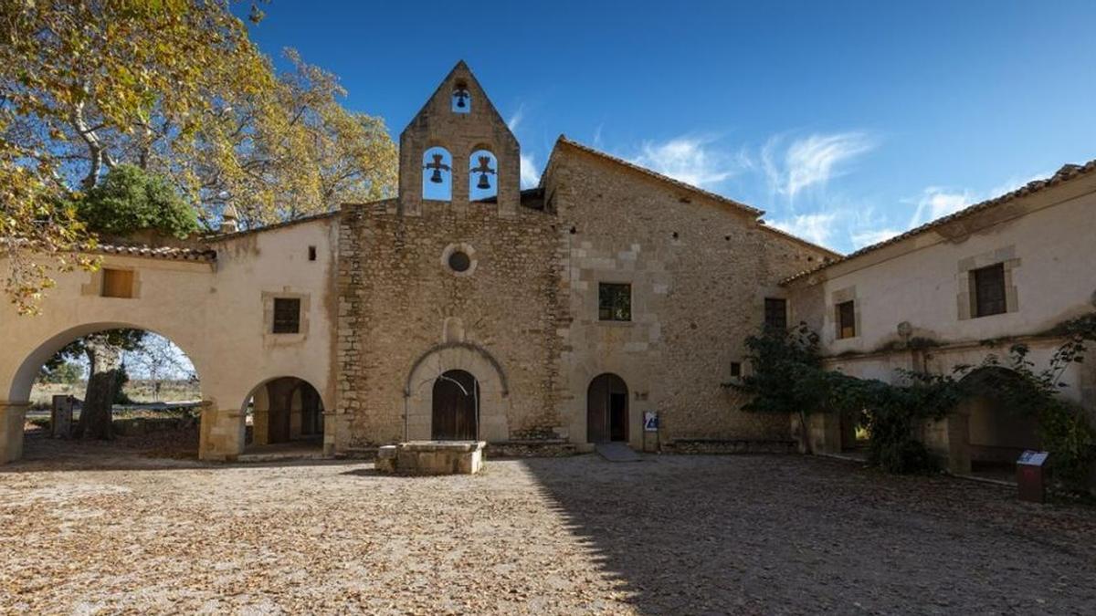 Esta emblemática ermita es todo un símbolo para los vecinos de Albocàsser, además de estar catalogada como Bien de Interés Cultural.