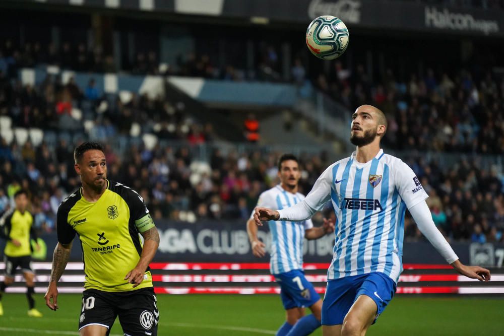 Partido del Málaga CF y el Tenerife en La Rosaleda.