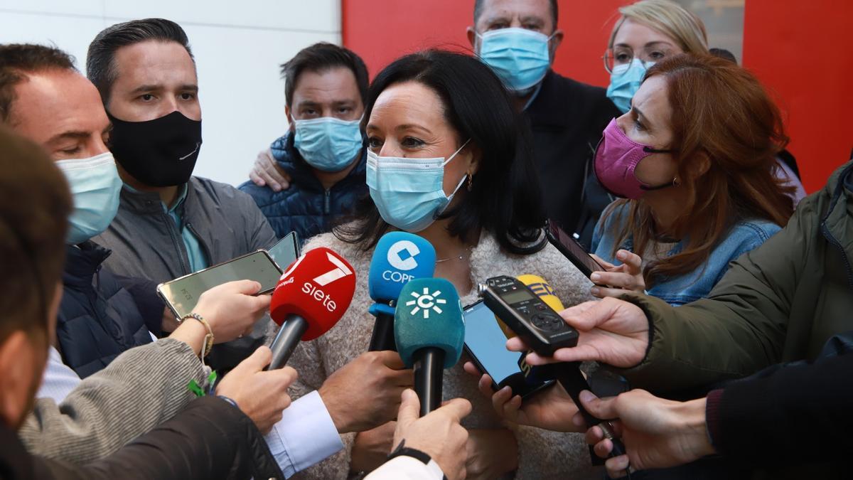 Rafi Crespín ha presentado hot en la sede del PSOE su candidatura ha liderar el párrafo en Cordoba.