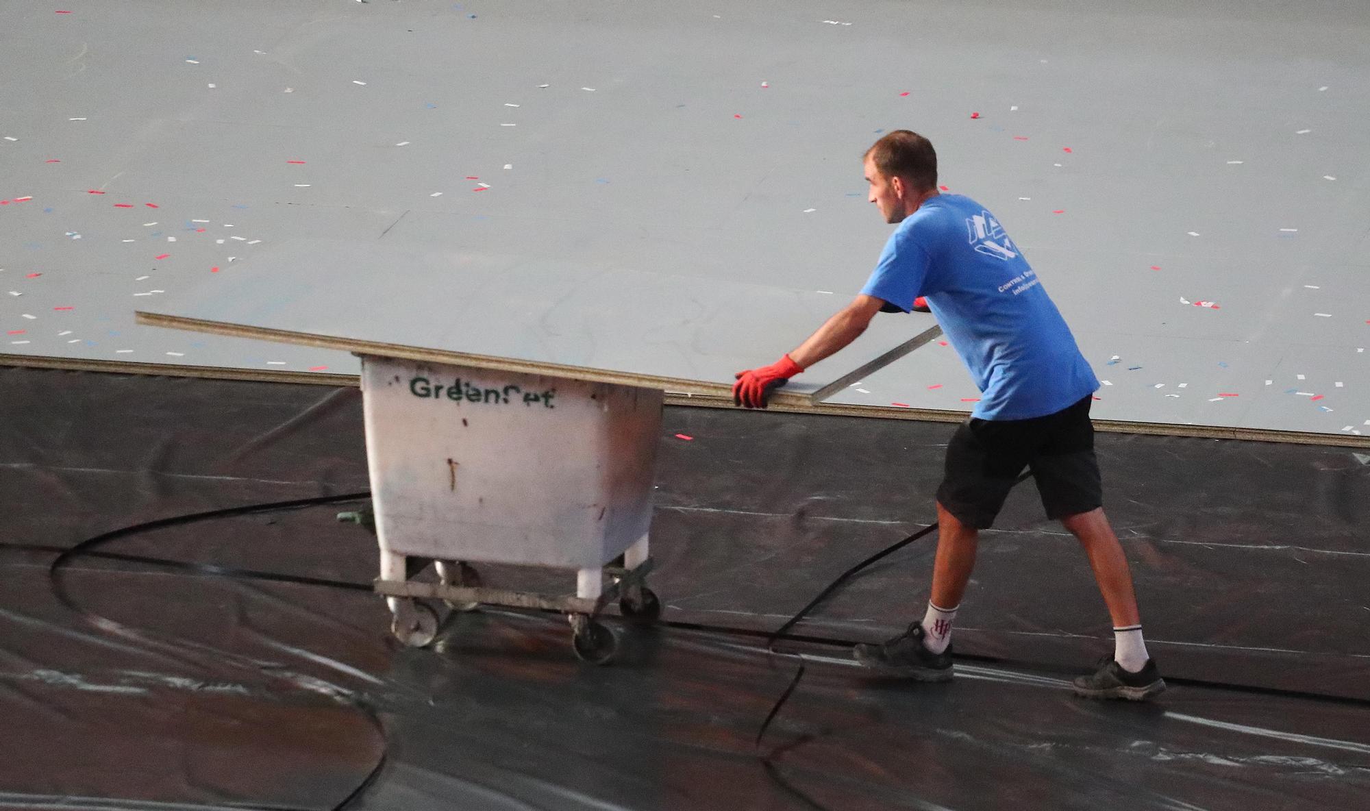 Empieza la instalación de la pista de la Copa Davis