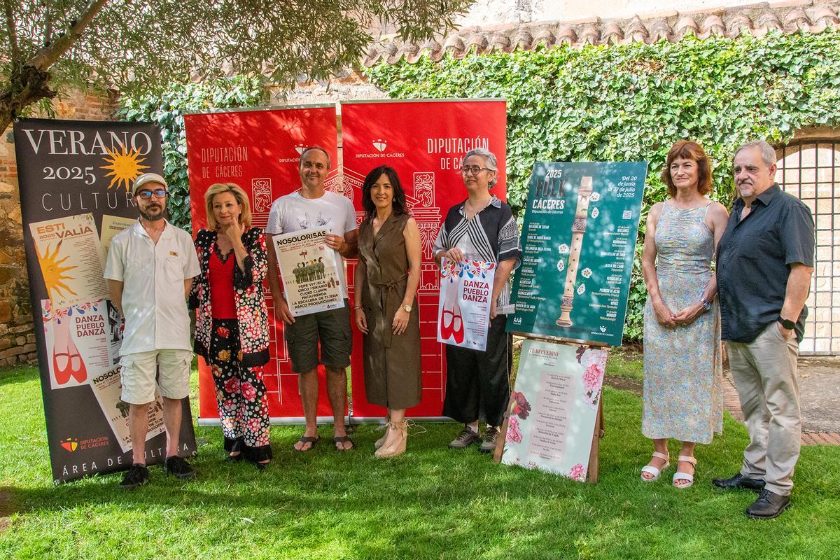 Presentación del programa cultural de verano de la institución provincial