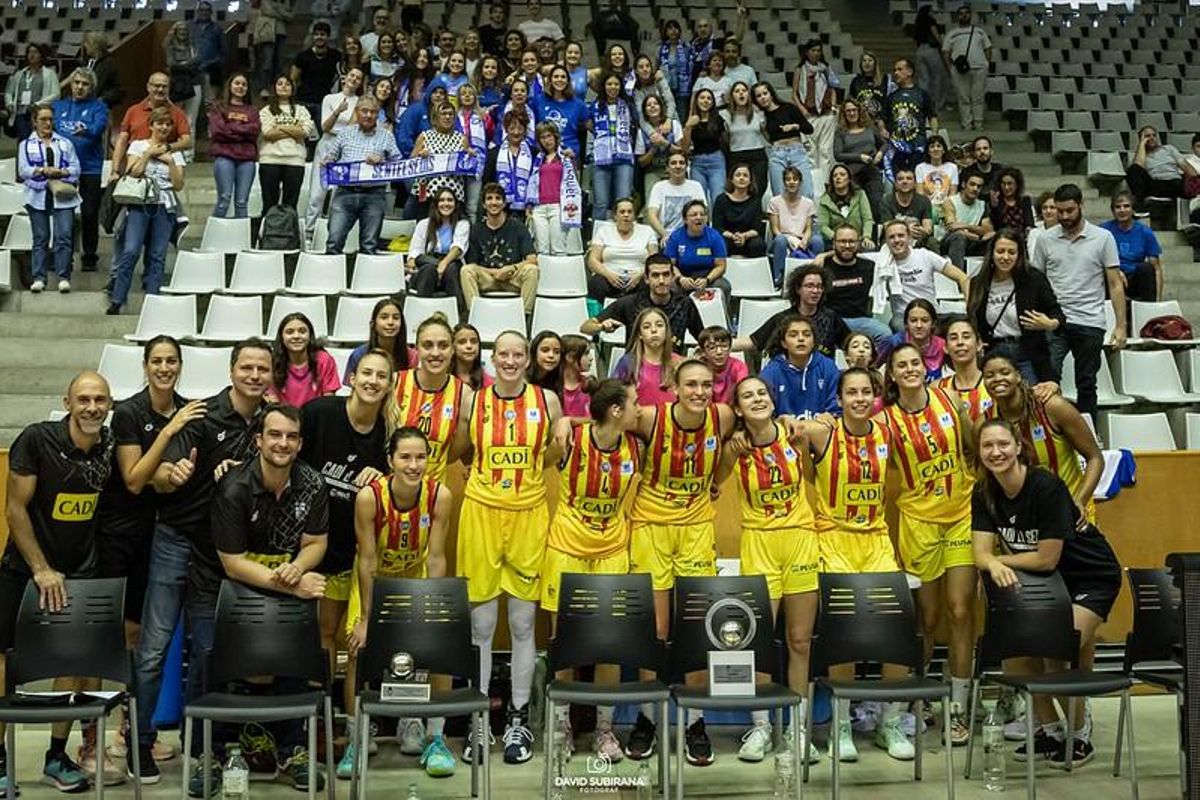 El Cadí La Seu reedita el títol de la Lliga Catalana de bàsquet El Cadí La Seu reedita el títol de la Lliga Catalana de bàsquet