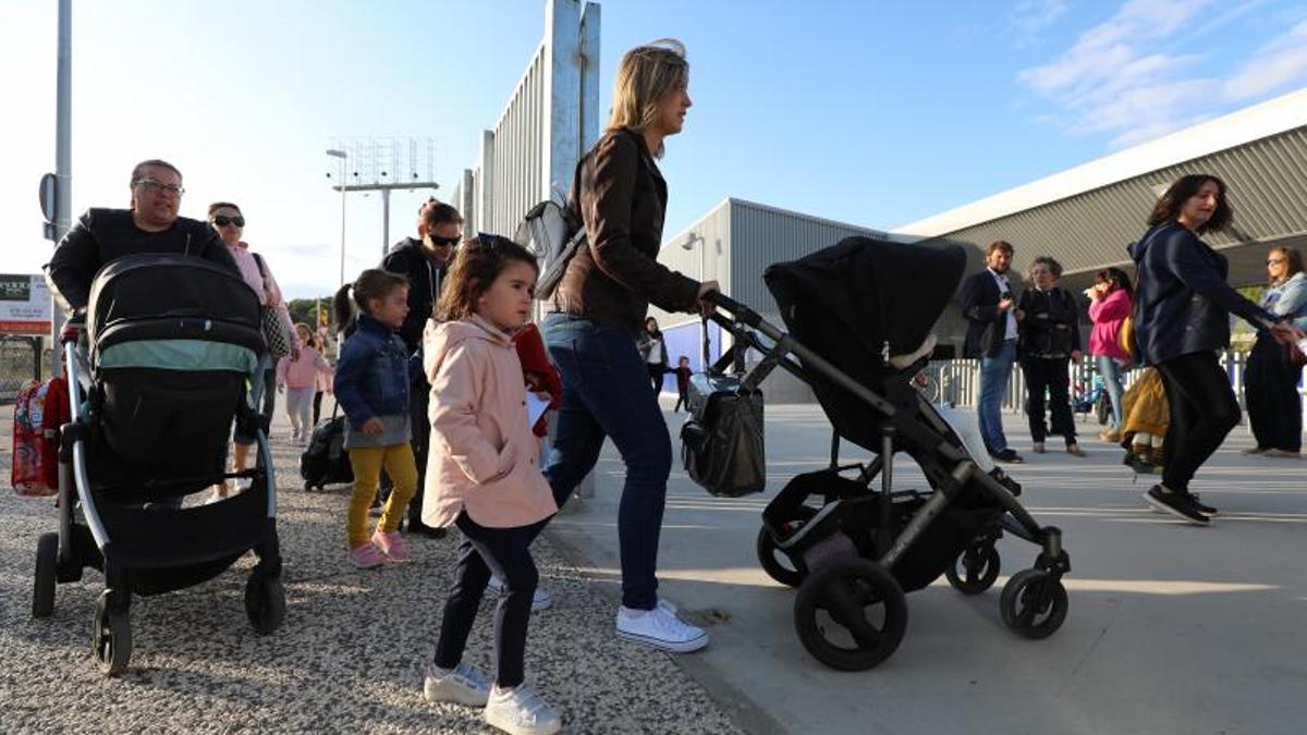 Los gastos deducibles se aplican según factores como la situación familiar, los ingresos y los gastos, y es necesario cumplir ciertos requisitos establecidos por cada comunidad.