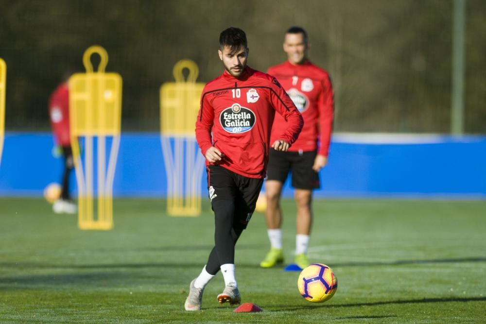 Los jugadores se han entrenado a las órdenes de Natxo González en el penúltimo entrenamiento de la semana antes del partido del sábado en Riazor.