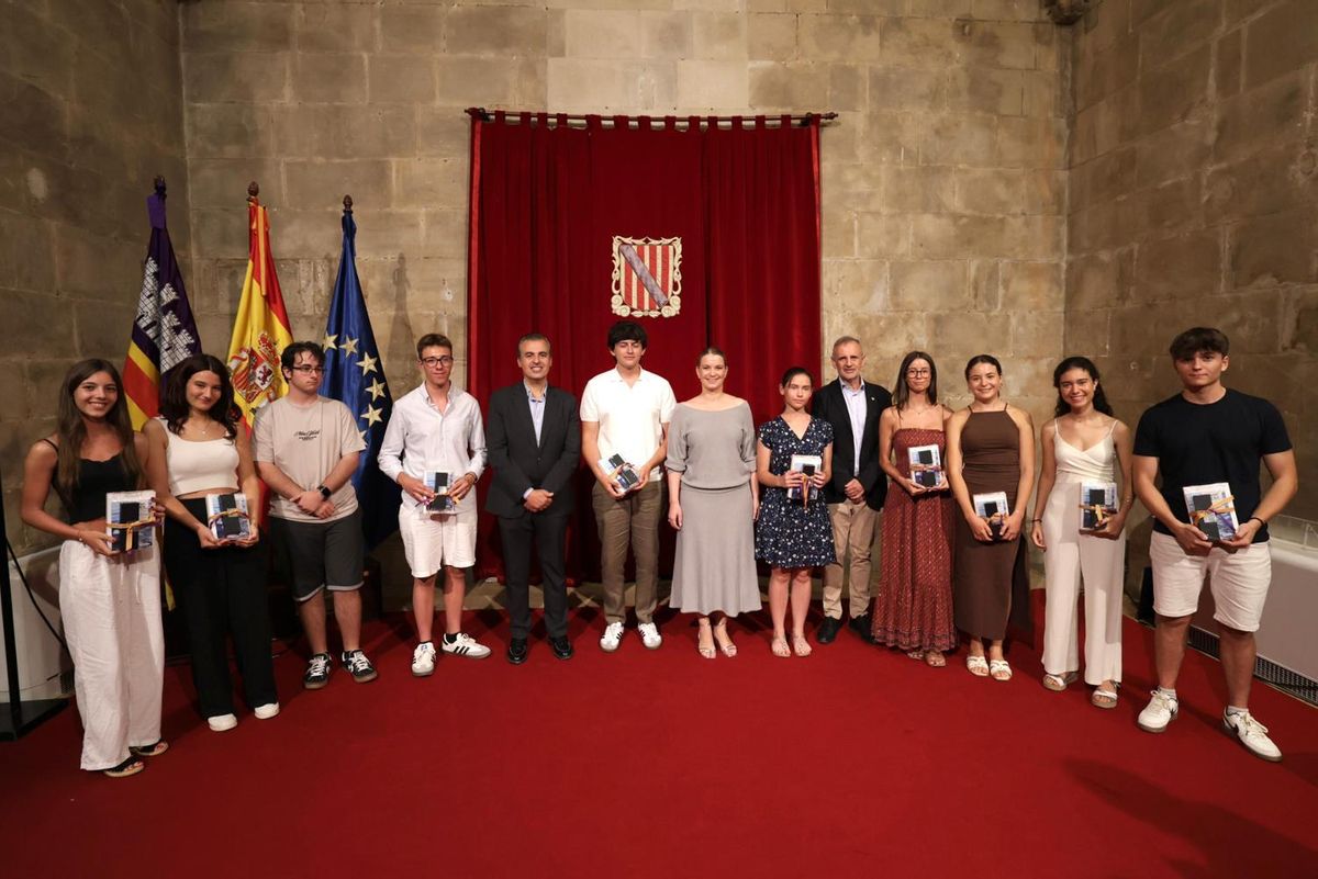 La recompensa de un año «muy duro» para los mejores de la PAU de Ibiza