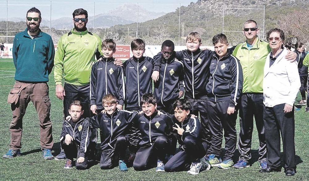 Sporting Son Ferrer FC presenta sus equipaciones