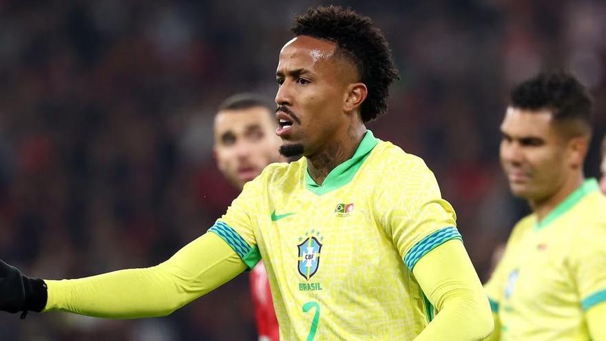Eder Militao cayó lesionado en el encuentro que la selección brasileña disputó ante Túnez.