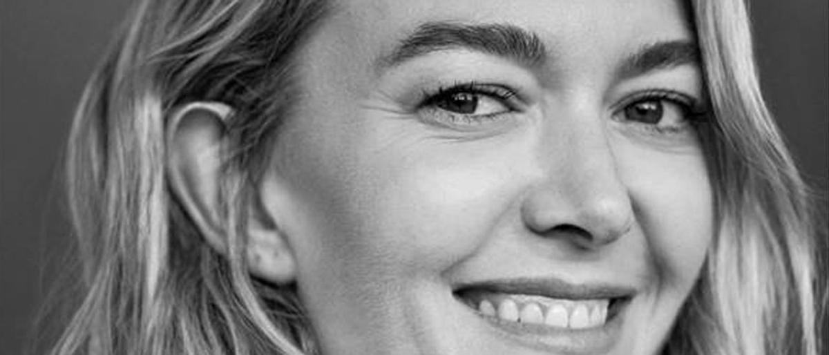 Marta Ortega, en la foto que acompaña a su carta a los trabajadores con motivo de su nombramiento como presidenta de Inditex.