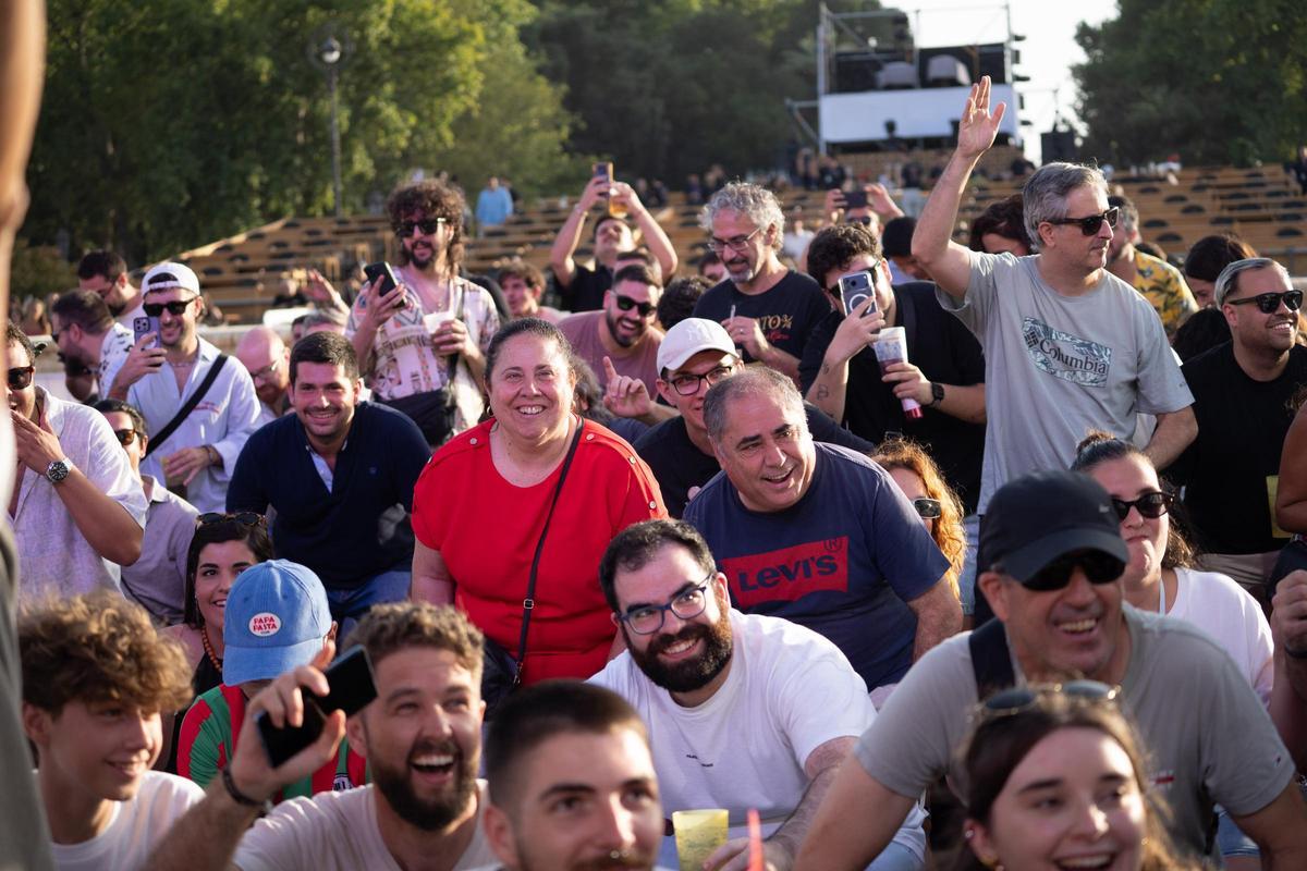 ¿Estuviste en el concierto de La Plazuela en Icónica Santalucía Sevilla Fest? ¡Búscate en nuestra fotogalería!