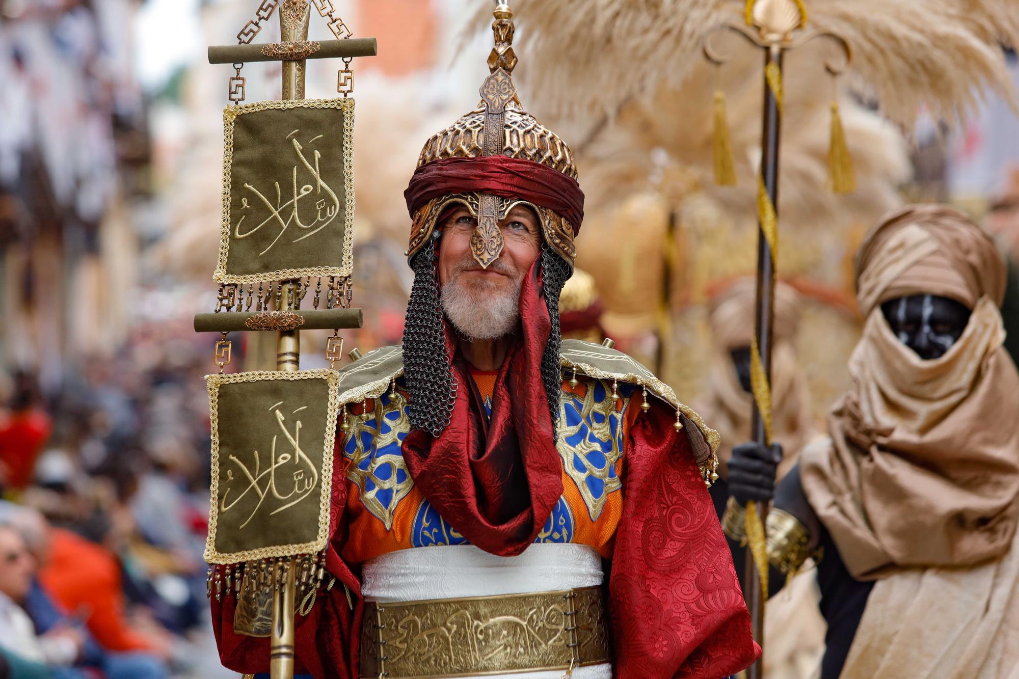 Espectaculares boatos y carrozas en las Fiestas de Alcoy