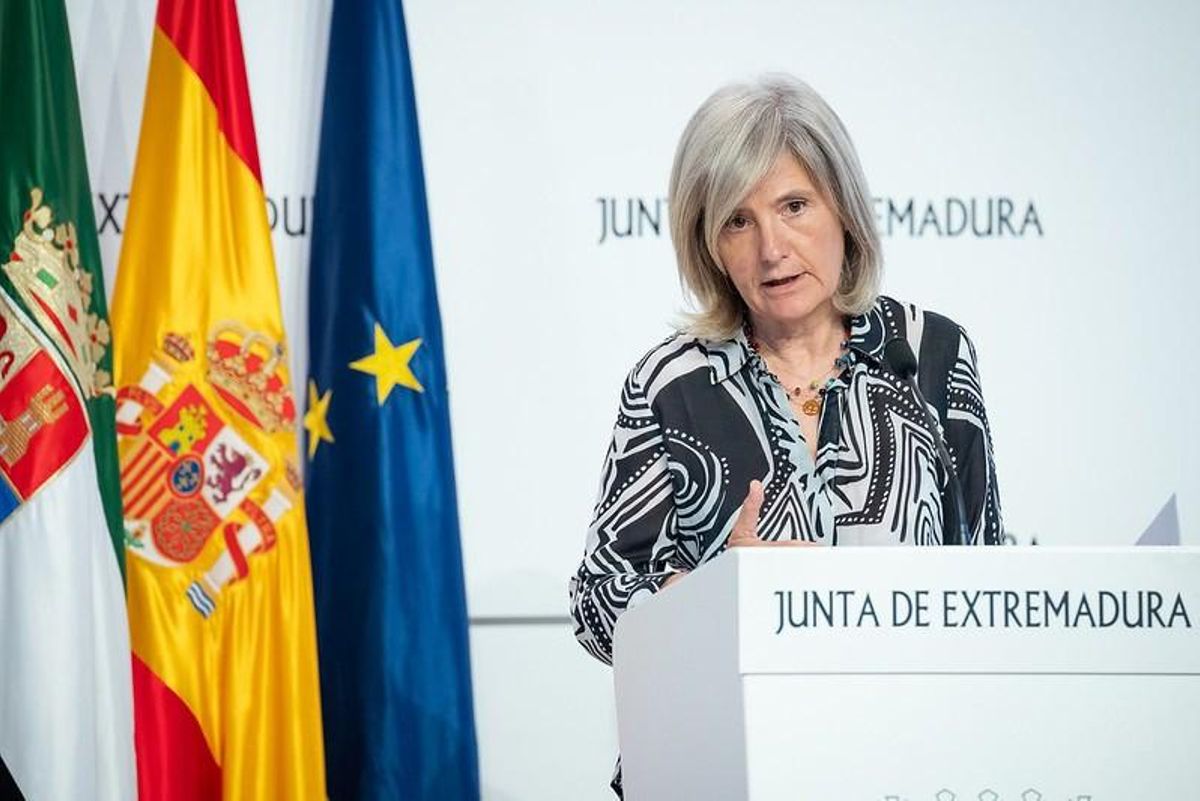 La portavoz de la Junta, Victoria Bazaga, en rueda de prensa en Mérida,
