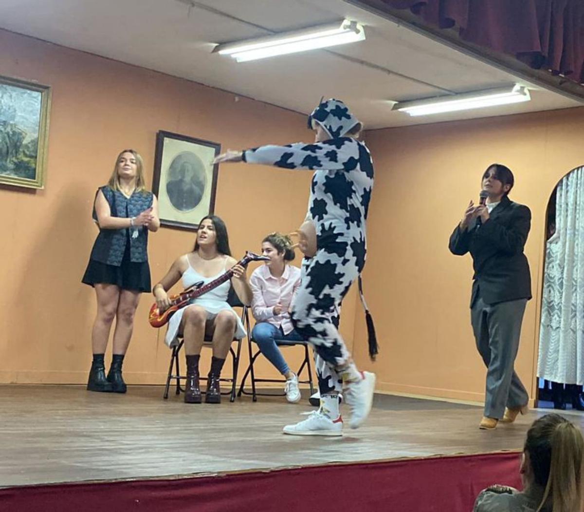 Una de las actividades de la asociación de mujeres.