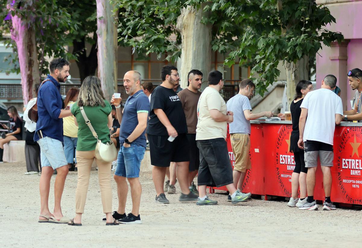 Manresa vibra a la festa de cloenda de l'Orgull LGTBIQ+ al pati del Casino Manresa vibra a la festa de cloenda de l'Orgull LGTBIQ+ al pati del Casino