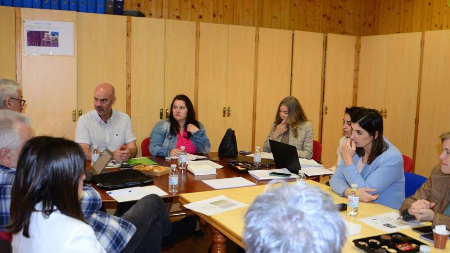 Reunión de la junta de gobierno de la Mancomunidadde O Morrazo, ayer, en la planta de A Portela.