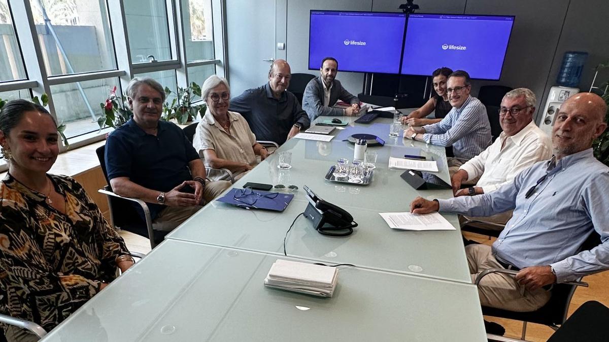 Primer encuentro de la Autoridad Portuaria de Baleares con la nueva Asociación de Vecinos del Paseo Marítimo