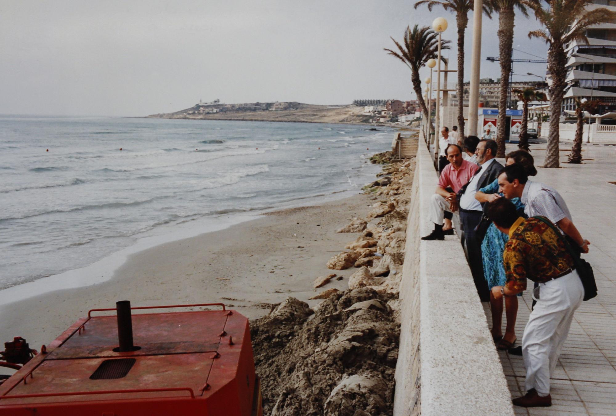 Así era la playa de San Juan antes y después de la regeneración de arena del año 1991