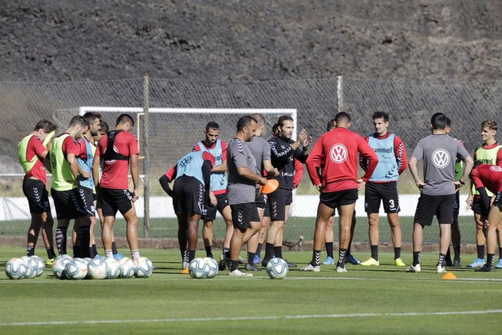 El CD Tenerife retoma los entrenamientos