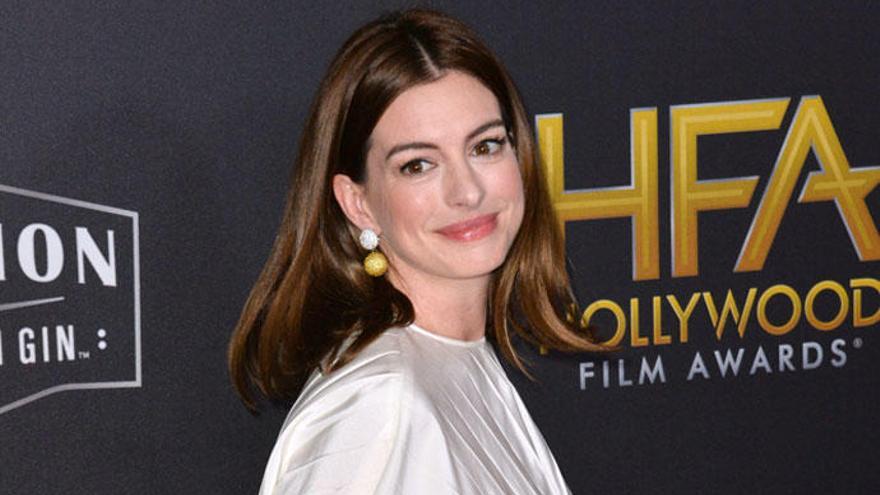 &#039;La maldición de las brujas&#039; tendrá un remake con la actriz Anne Hathaway