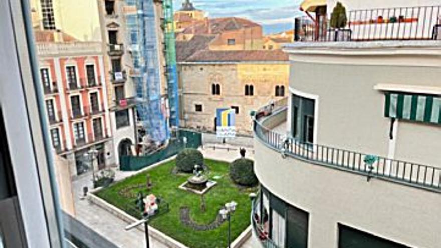 150.000 € Venta de dúplex en centro (Zamora) 74 m2, 3 habitaciones, 1 baño, 2.027 €/m2, 3 Planta...