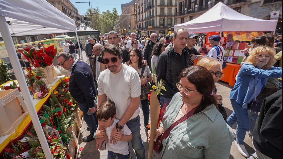 Un Sant Jordi de récord, en imágenes