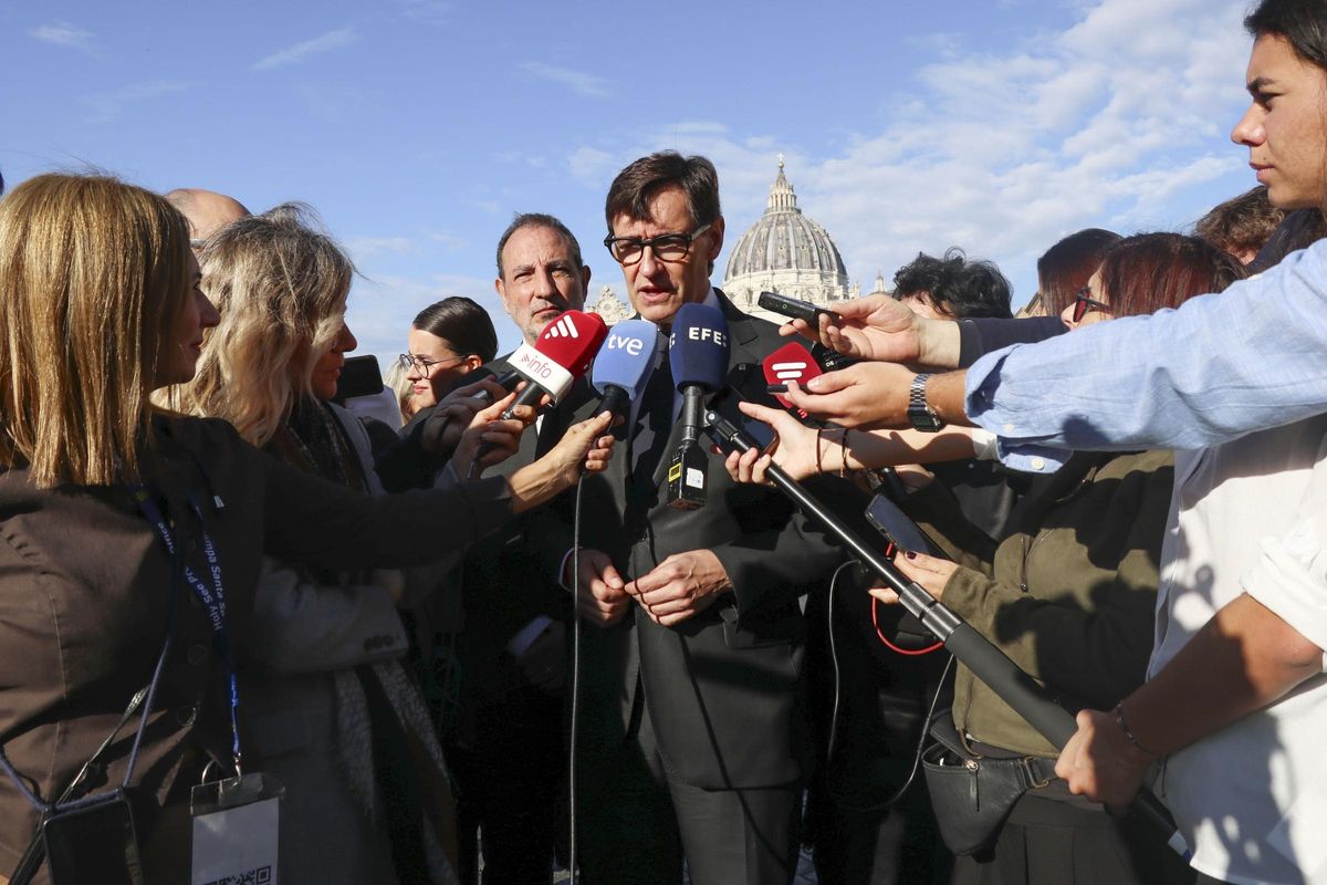 Illa visita Roma y se reúne con el papa León XIV
