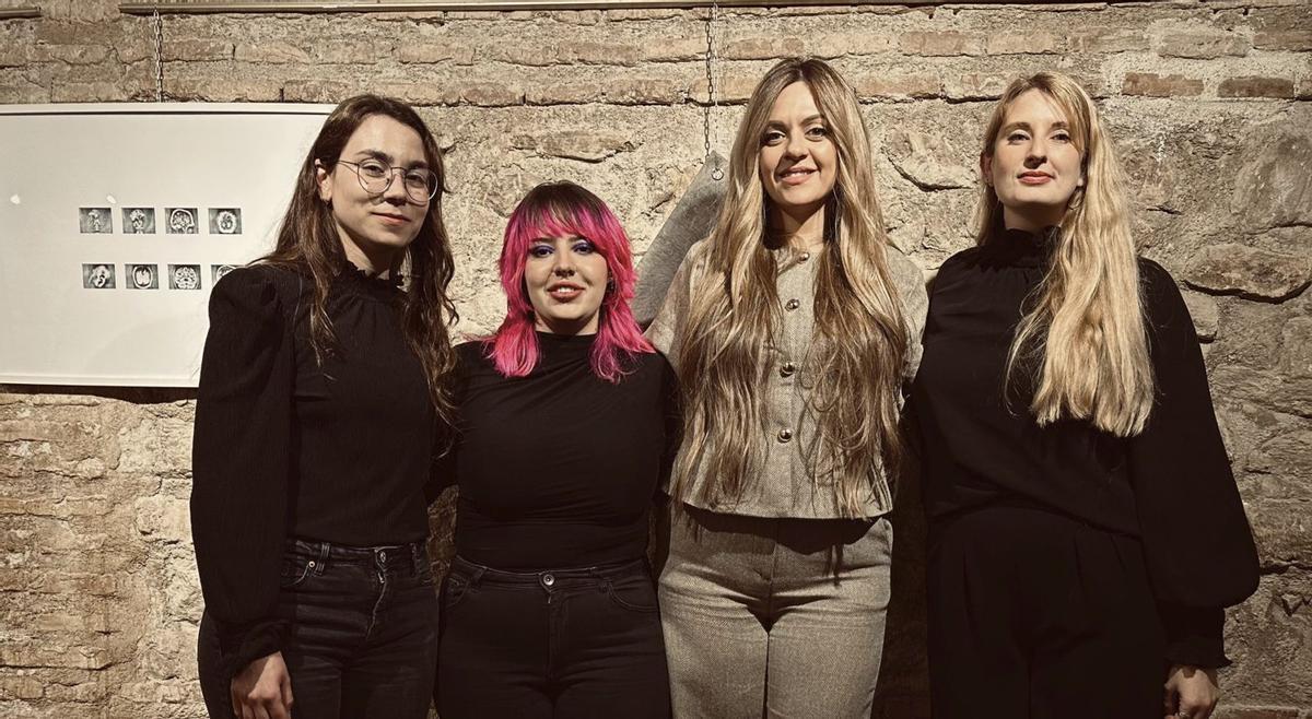 De izquierda a derecha las artistas M.Mateos, Natalia Sandoval, Jennifer López y Miriam Eme.