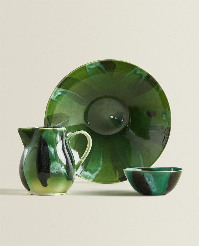 Vajilla verde gres de Zara Home