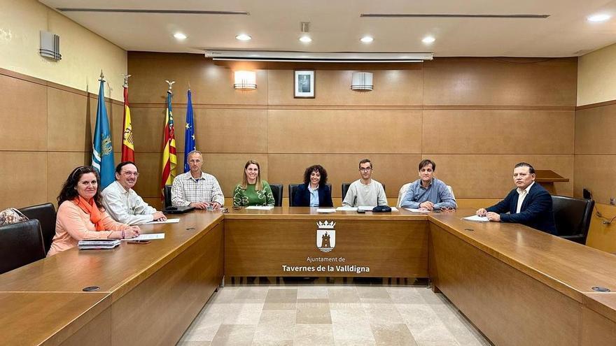 Seis municipios insta al Consell y la Diputación a unirse para proteger la Serra de Corbera